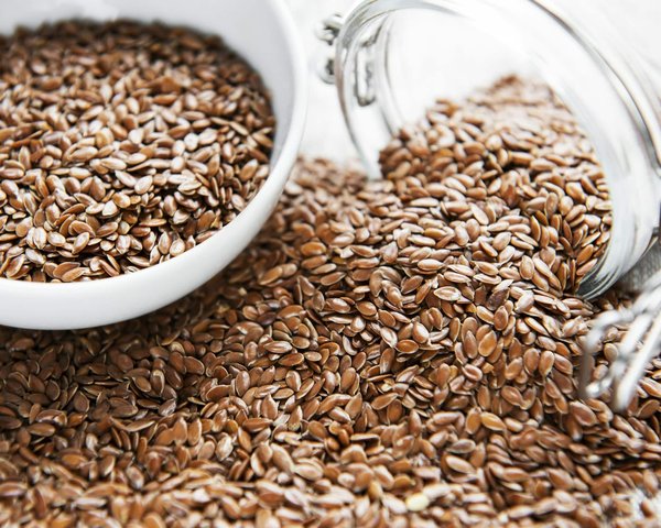 Essential Dietary Tweaks in the First Trimester: A Guide for UK Mothers-to-Be to Alleviate Digestive Troubles